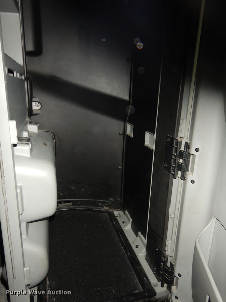 image for item DK7537 2019 Kenworth T680 semi truck