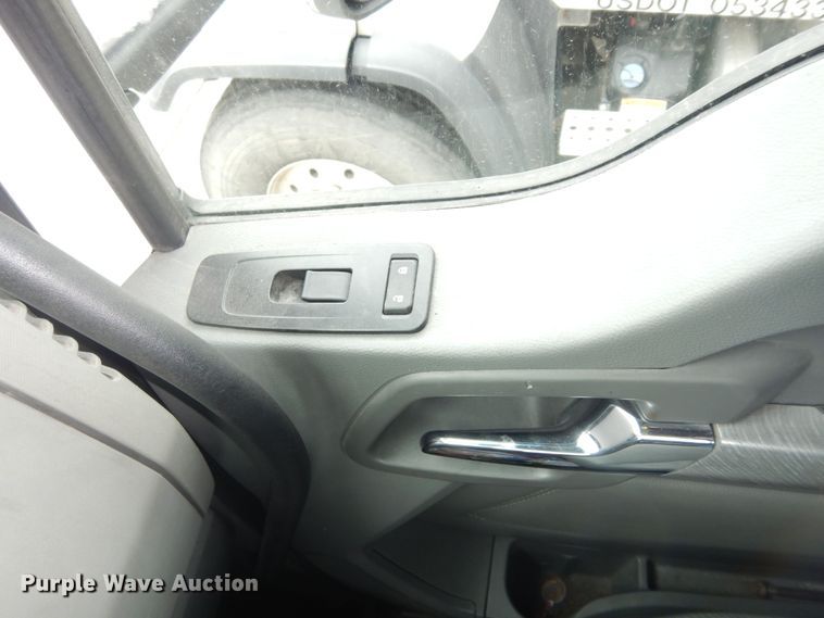 image for item DK7537 2019 Kenworth T680 semi truck