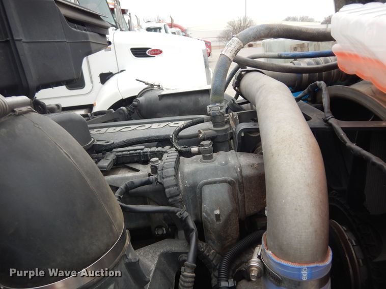 image for item DK7537 2019 Kenworth T680 semi truck