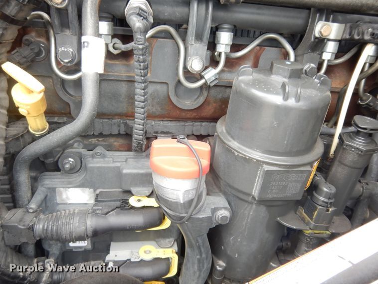 image for item DK7537 2019 Kenworth T680 semi truck