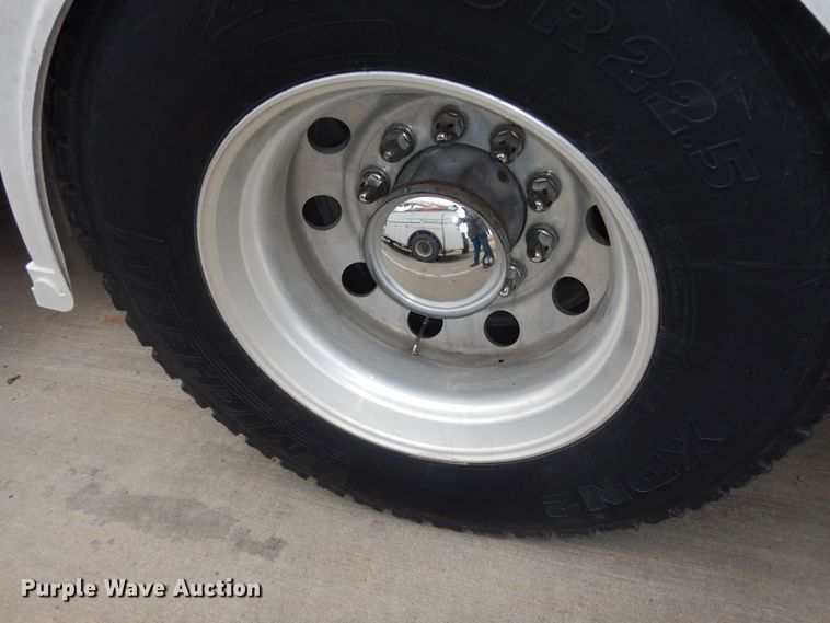 image for item DK7537 2019 Kenworth T680 semi truck