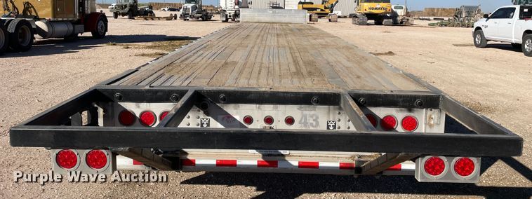 image for item DN4500 2006 Wilson CFD-900  drop deck trailer