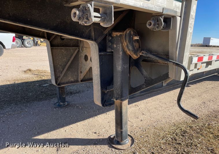 image for item DN4500 2006 Wilson CFD-900  drop deck trailer