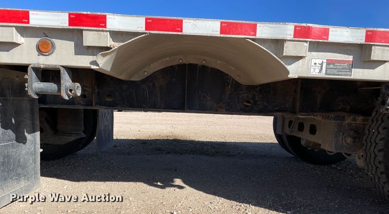 image for item DN4500 2006 Wilson CFD-900  drop deck trailer