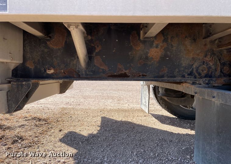 image for item DN4500 2006 Wilson CFD-900  drop deck trailer