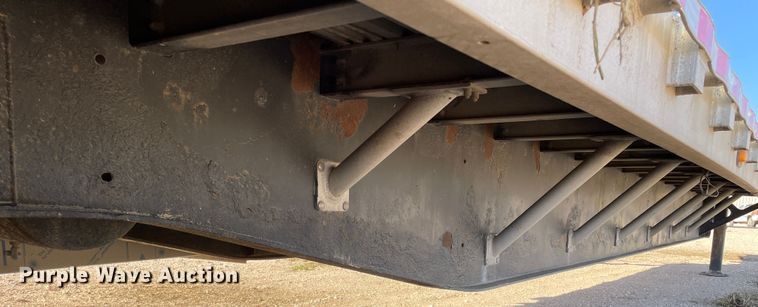 image for item DN4500 2006 Wilson CFD-900  drop deck trailer