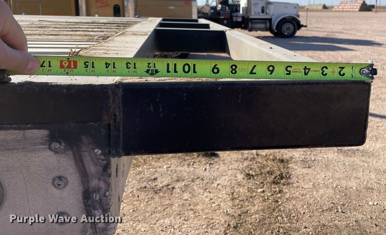 image for item DN4500 2006 Wilson CFD-900  drop deck trailer