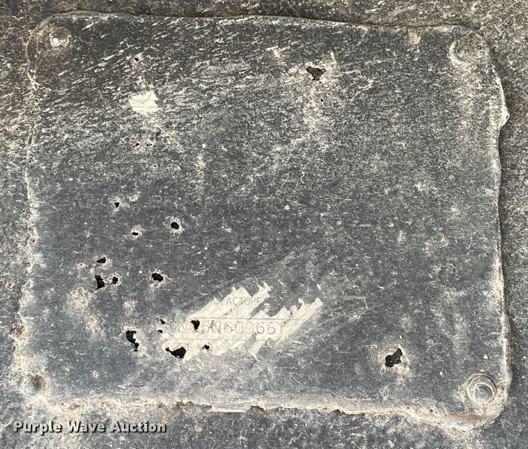 image for item DN4500 2006 Wilson CFD-900  drop deck trailer