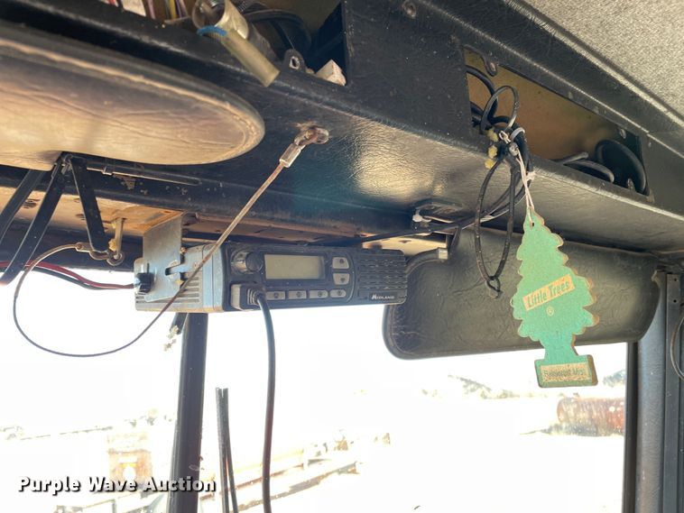 image for item DN4529 1997 Kenworth T800  semi truck