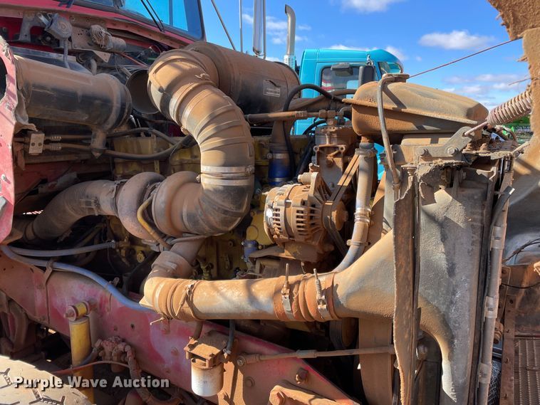 image for item DN4529 1997 Kenworth T800  semi truck