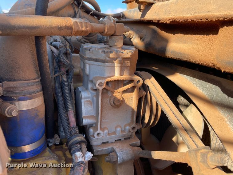 image for item DN4529 1997 Kenworth T800  semi truck