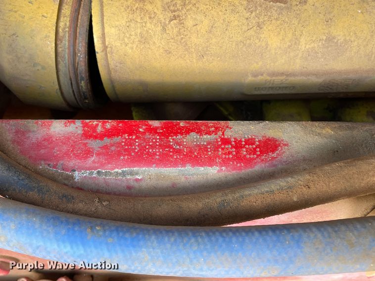 image for item DN4529 1997 Kenworth T800  semi truck