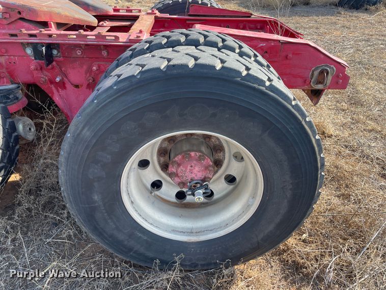 image for item DN4529 1997 Kenworth T800  semi truck