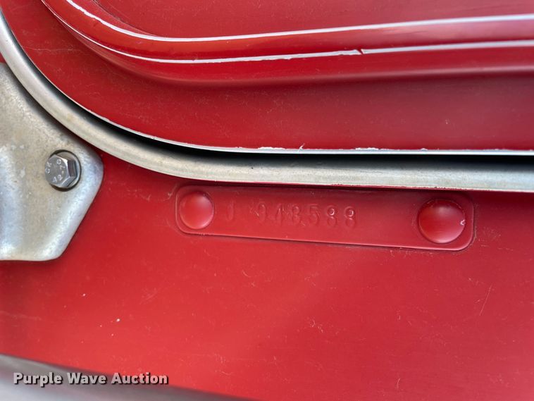 image for item DN4529 1997 Kenworth T800  semi truck