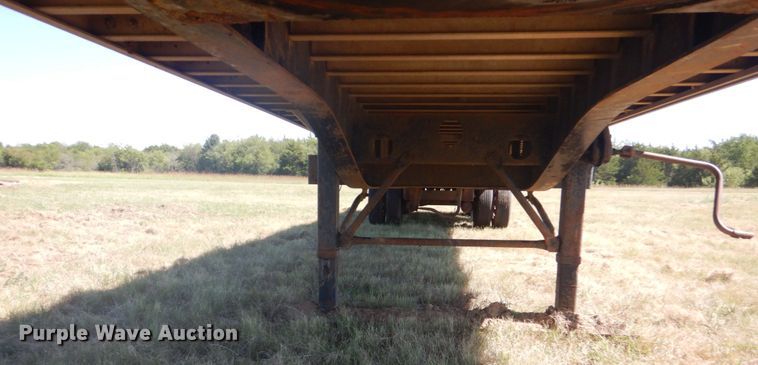 image for item DO1596 1999 Transcraft FB  flatbed trailer