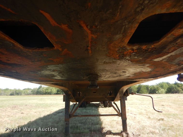 image for item DO1596 1999 Transcraft FB  flatbed trailer