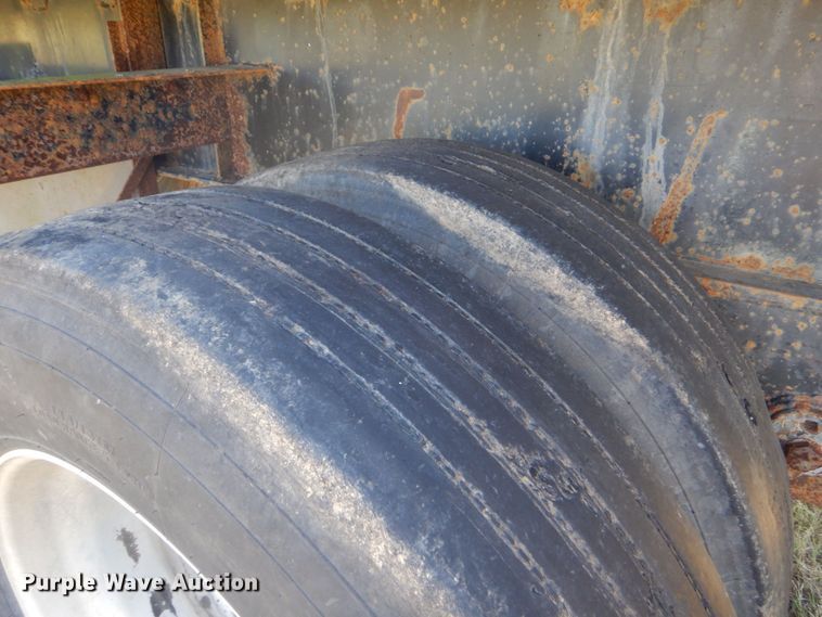 image for item DO1596 1999 Transcraft FB  flatbed trailer