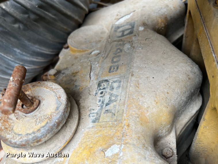 image for item DQ1945 1982 Freightliner FLC  semi truck