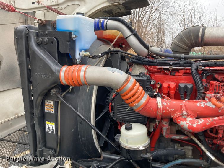 image for item DS6748 2009 Peterbilt 389  semi truck