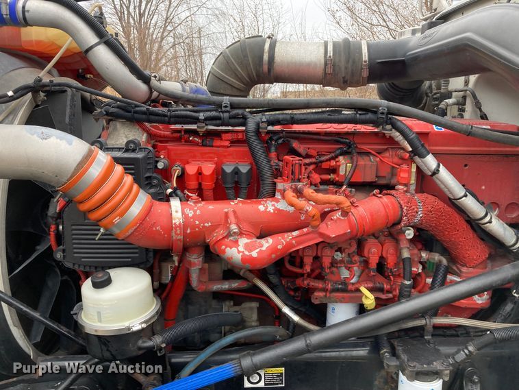 image for item DS6748 2009 Peterbilt 389  semi truck