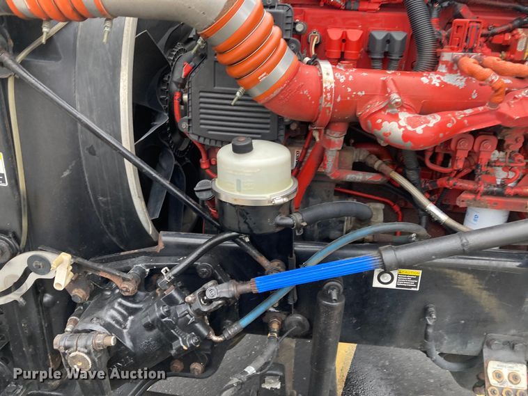 image for item DS6748 2009 Peterbilt 389  semi truck