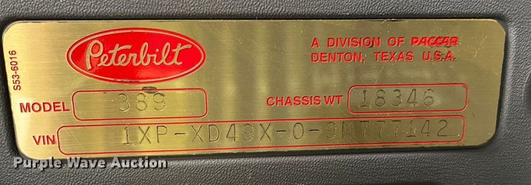 image for item DS6748 2009 Peterbilt 389  semi truck