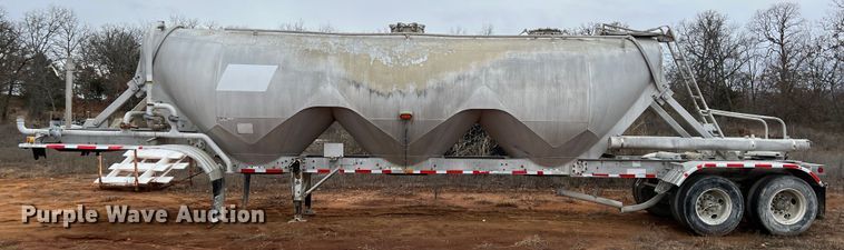 image for item ID9346 1997 Heil  pneumatic dry bulk trailer