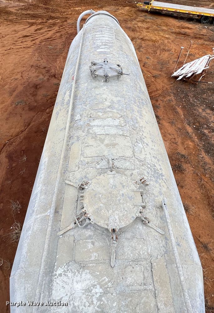 image for item ID9346 1997 Heil  pneumatic dry bulk trailer