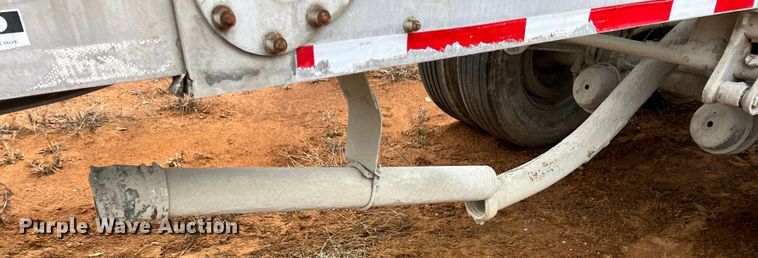 image for item ID9346 1997 Heil  pneumatic dry bulk trailer