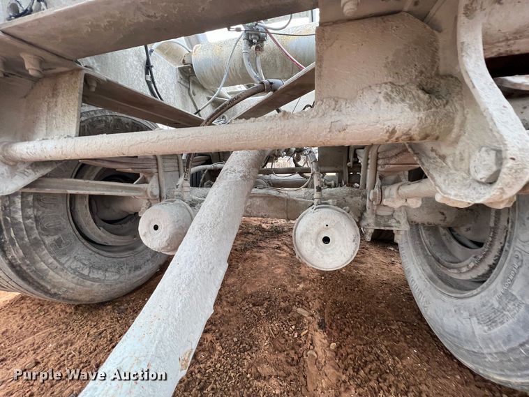 image for item ID9346 1997 Heil  pneumatic dry bulk trailer