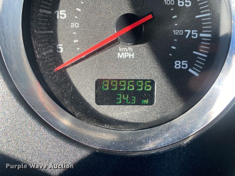 image for item JW9233 2009 Kenworth T800  semi truck