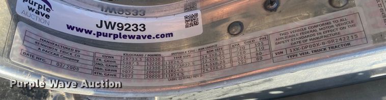 image for item JW9233 2009 Kenworth T800  semi truck