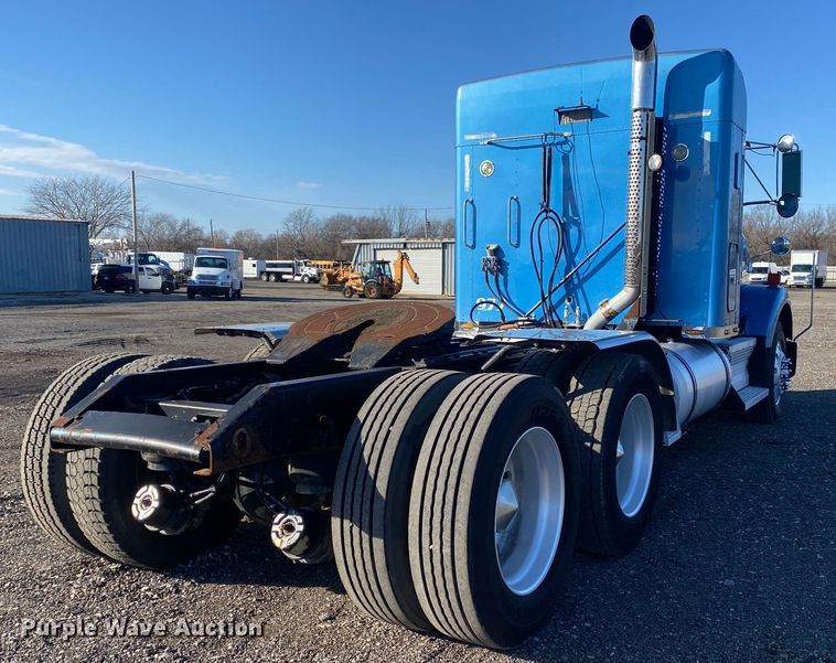 image for item JW9250 2008 Kenworth T800  semi truck