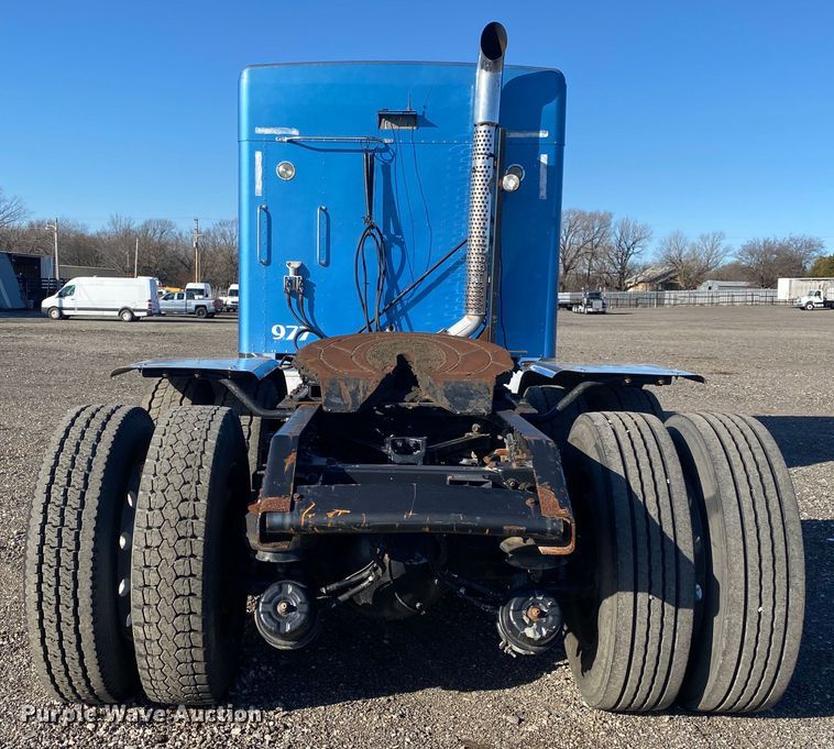 image for item JW9250 2008 Kenworth T800  semi truck