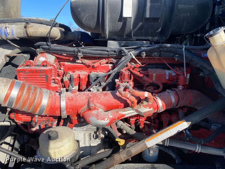 image for item JW9250 2008 Kenworth T800  semi truck