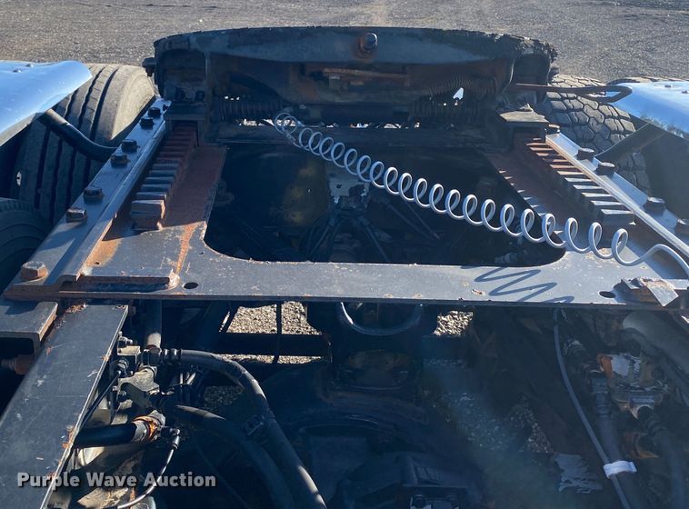 image for item JW9250 2008 Kenworth T800  semi truck