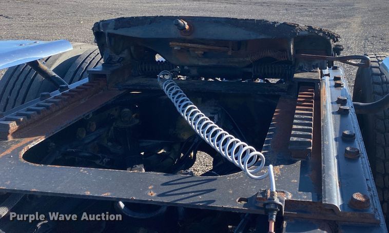 image for item JW9250 2008 Kenworth T800  semi truck