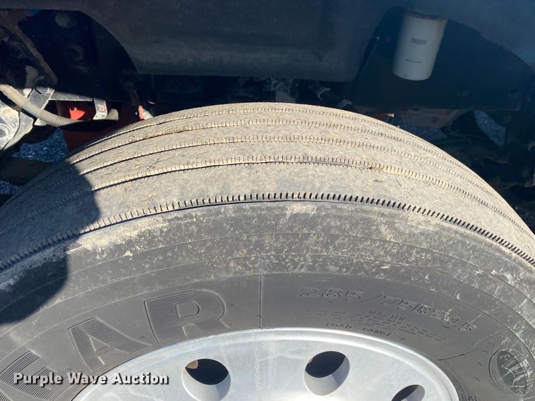 image for item JW9250 2008 Kenworth T800  semi truck