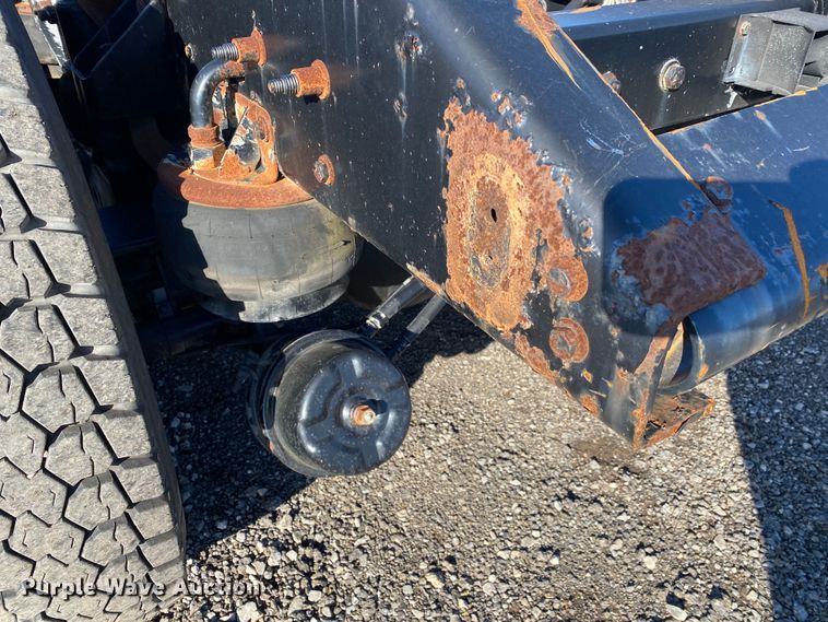 image for item JW9250 2008 Kenworth T800  semi truck