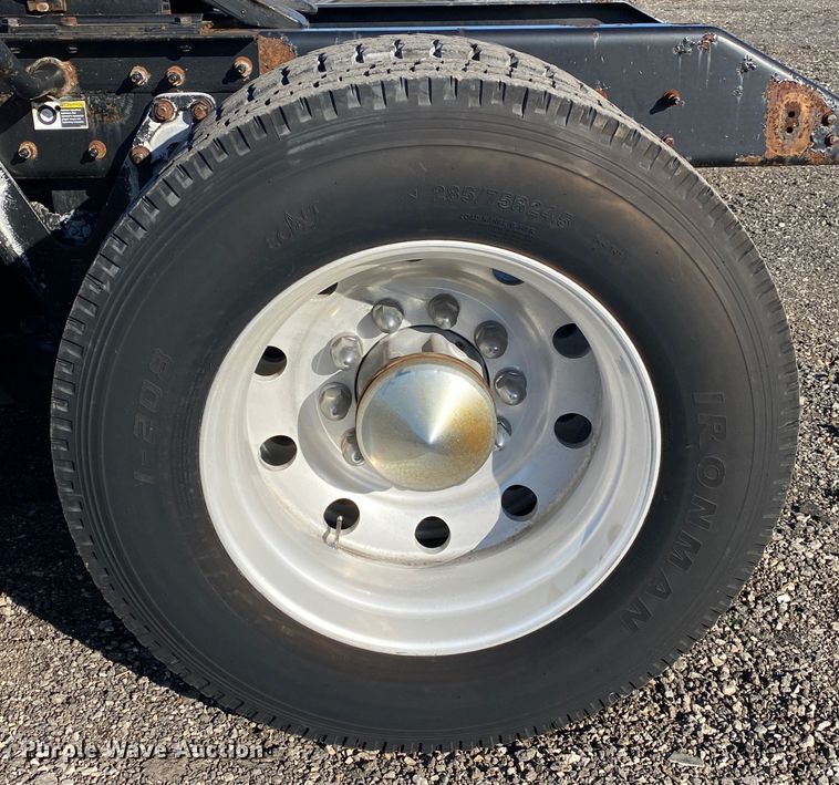 image for item JW9250 2008 Kenworth T800  semi truck