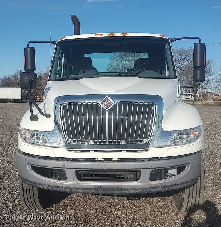 image for item JW9253 2014 International Navistar MA035  semi truck