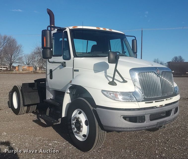 image for item JW9253 2014 International Navistar MA035  semi truck