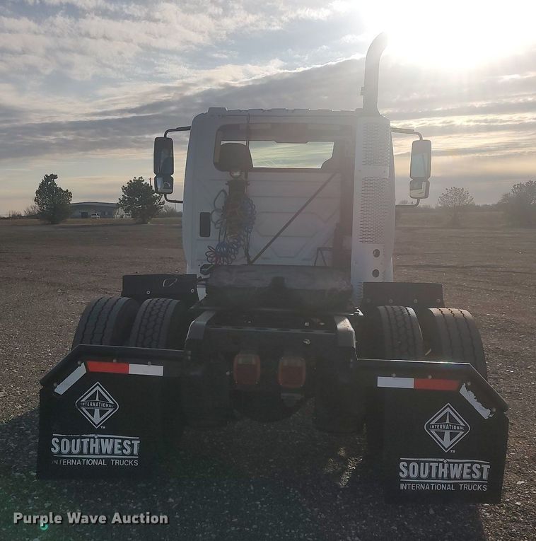 image for item JW9253 2014 International Navistar MA035  semi truck