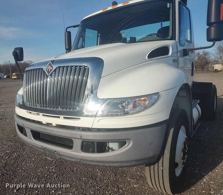 image for item JW9253 2014 International Navistar MA035  semi truck