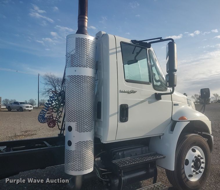 image for item JW9253 2014 International Navistar MA035  semi truck