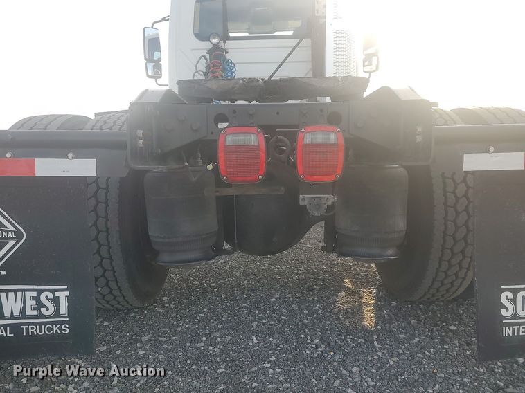 image for item JW9253 2014 International Navistar MA035  semi truck