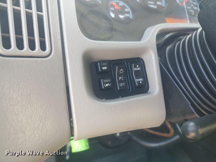 image for item JW9253 2014 International Navistar MA035  semi truck