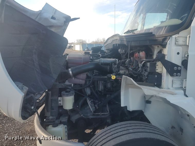 image for item JW9253 2014 International Navistar MA035  semi truck