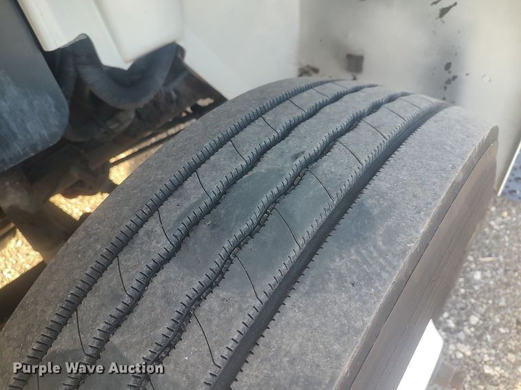 image for item JW9253 2014 International Navistar MA035  semi truck