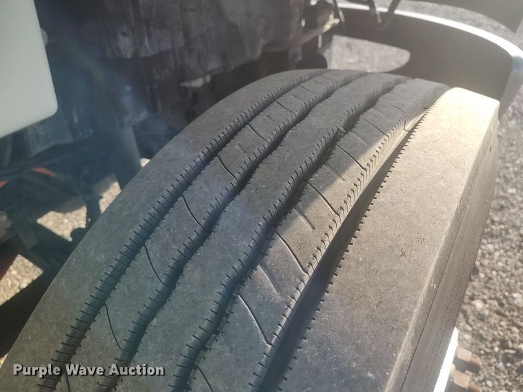 image for item JW9253 2014 International Navistar MA035  semi truck